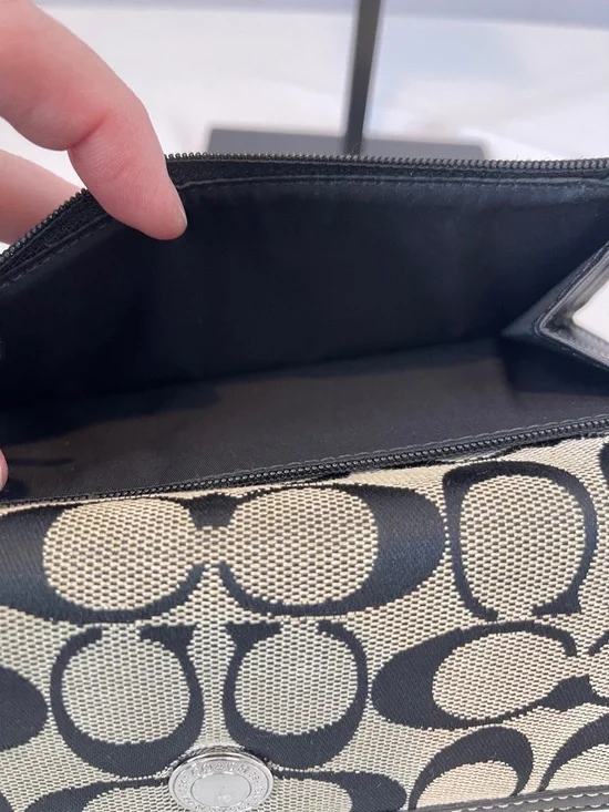 Coach Monogram Signature Wallet g - Picture 4 of 6